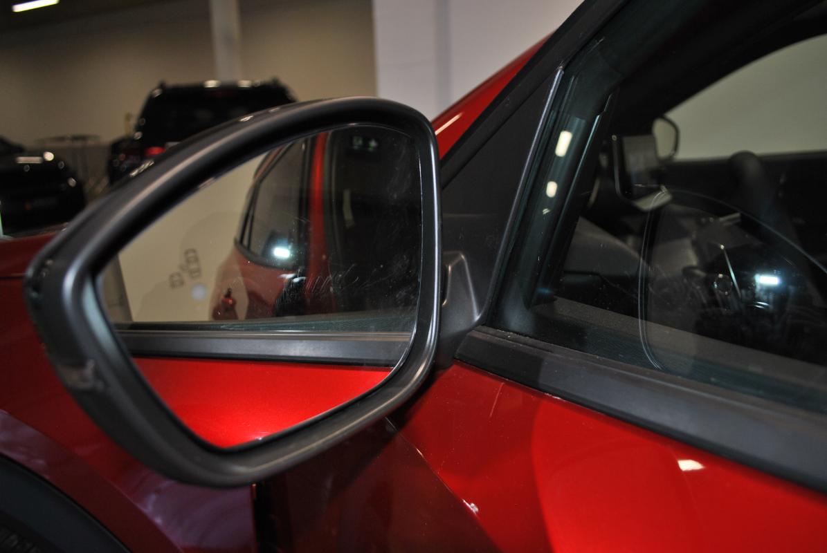 Peugeot 2008 - II (2) 1.2 PURETECH 130 EAT8 ALLURE PLUS