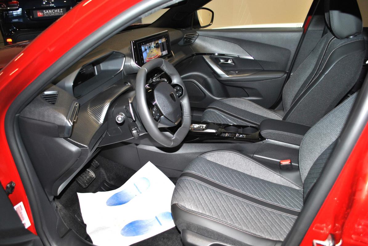 Peugeot 2008 - II (2) 1.2 PURETECH 130 EAT8 ALLURE PLUS