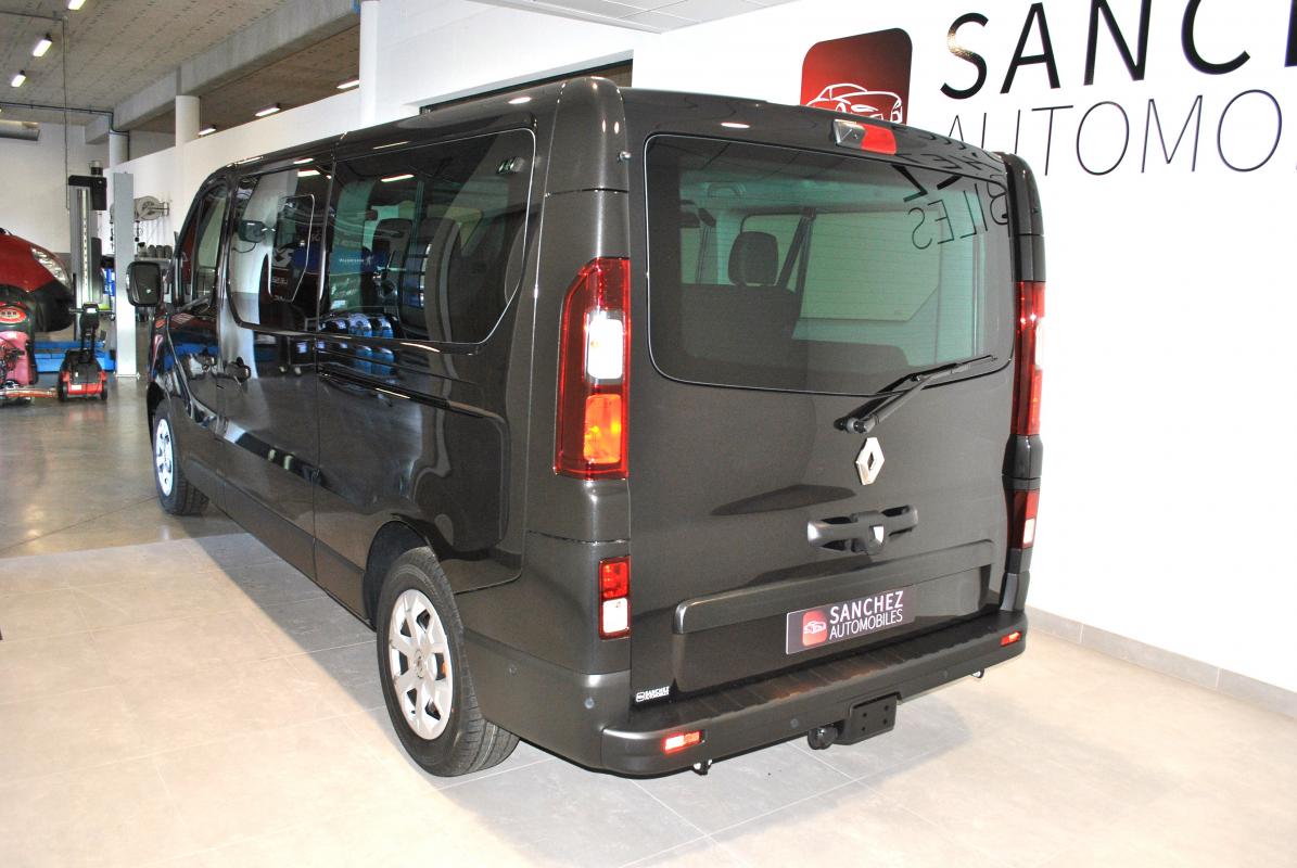 Renault Trafic - III (2) COMBI L2 2.0 DCI 150 9PL RED