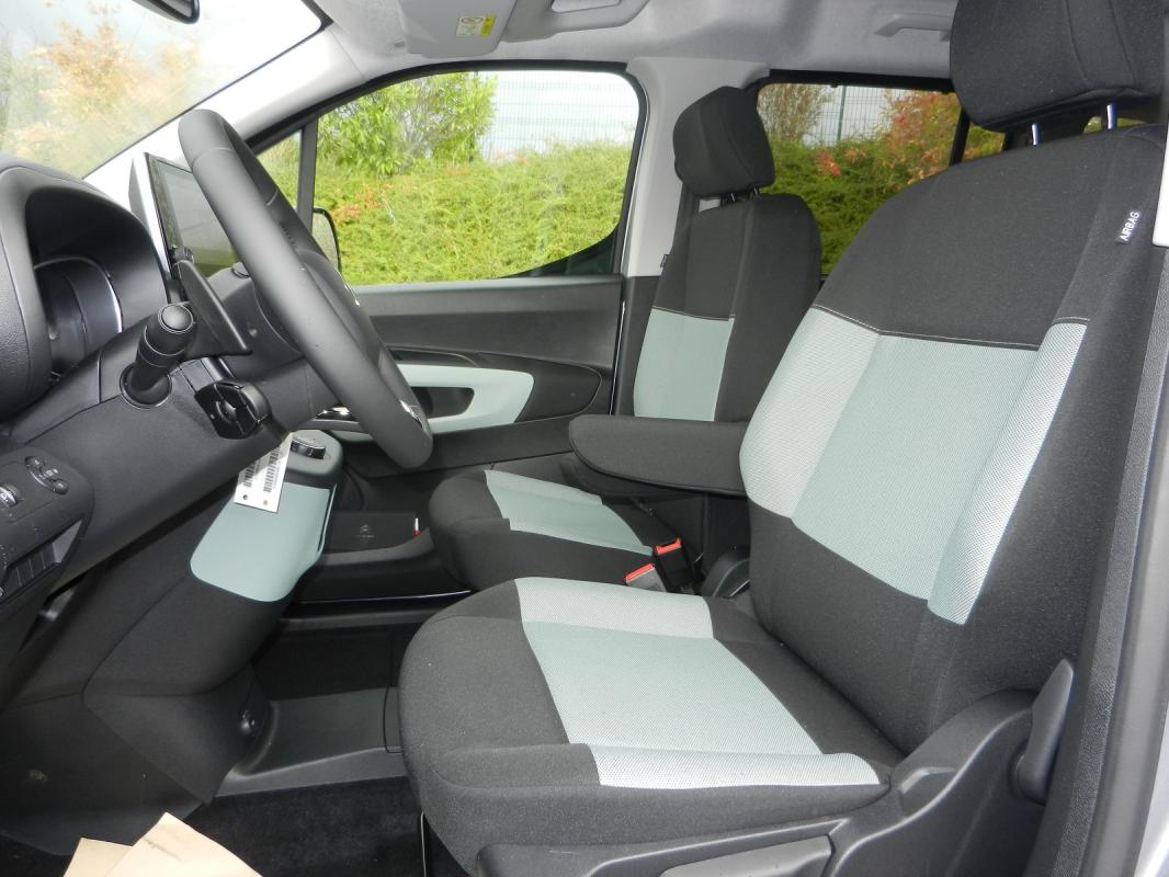 Citroën Berlingo - 1.5 BLUEHDI 130 EAT8 SHINE PLUS